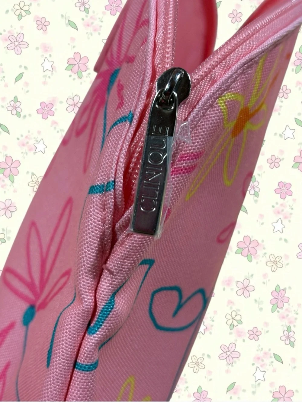 NWOT Clinique x Drawbertson Pink Floral Cosmetic Pouch